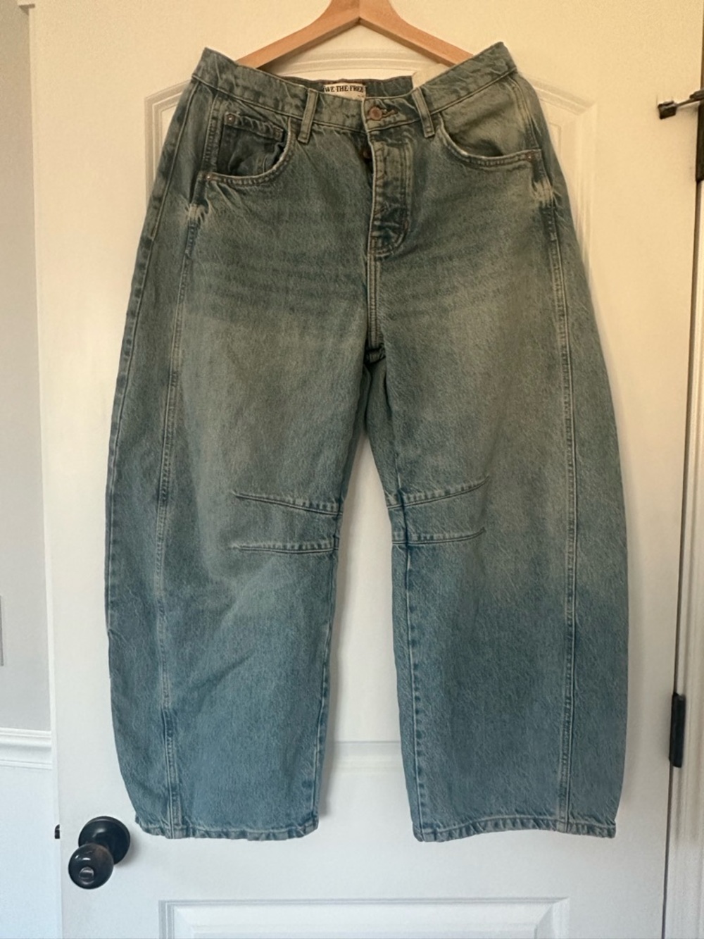 NWT We The Free Women’s Barrel Washed Blue Relaxed Jeans